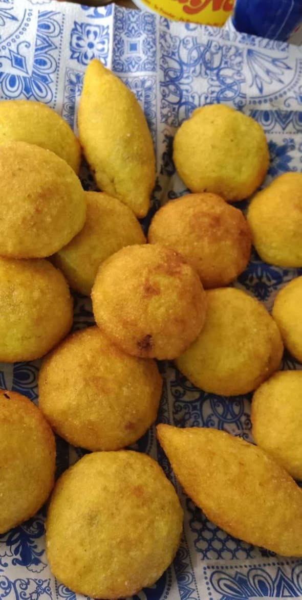 اكلاتنا البيتيه نشتغلها الكم بكل اهتمام وحب 🫶
قسم الفطائر: 
ميني بيتزا 10 قطع ب5 الاف
فطائر 10 قطع ب5 الاف
لحم بعجين 10 قطع ب5 الاف 

قسم الكبب والمقليات: 
كبة تمن 25 قطعه ب5
كبة برغل 20 قطعه ب5
بورك 20 قطعه ب5
سمبوسه 20 قطعه ب5 
كباب عروك 30 قطعه ب5

قسم الكيك 🥞: 
كيك ساده سعر 5 الاف 
كيك بركاني ميني سعر 4 الاف 
كيك مناسبات متوفر حسب الطلب 
كب كيك 10 قطع ب5 الاف 
الكليجه سعر الكيلو ب7 الاف 
كليجه ام الجوز الخالص سعر  الكيلو 10 
كليجه بالدهن الحر سعر كيلو ب10

الدولمه: 

فلينه صغير يكفي نفرين (سعر 6 الاف) 
كدر وسط 4 نفرات (سعر 11الف) 
كدر جبير 6 نفرات (سعر 16 الف) 
كدر اكبر من 9 الى 10 نفرات (سعر 23 الف)

الحجز قبل يوم لطفا ⭕
اللحم ذبح على ذمتنا ابد لا تقلقون من هاي الناحيه اكيد نريد رزقنا حلال لاتشيلون هم 😊
للحجز راسلونا خاص او واتساب على الرقم ***********

الحجز قبل يوم لطفا 🦋
