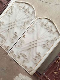 #للبيع  باپ طلاقتين   العرض  مترتين  و90 مع الجراجيب والارتفاع   مترين...