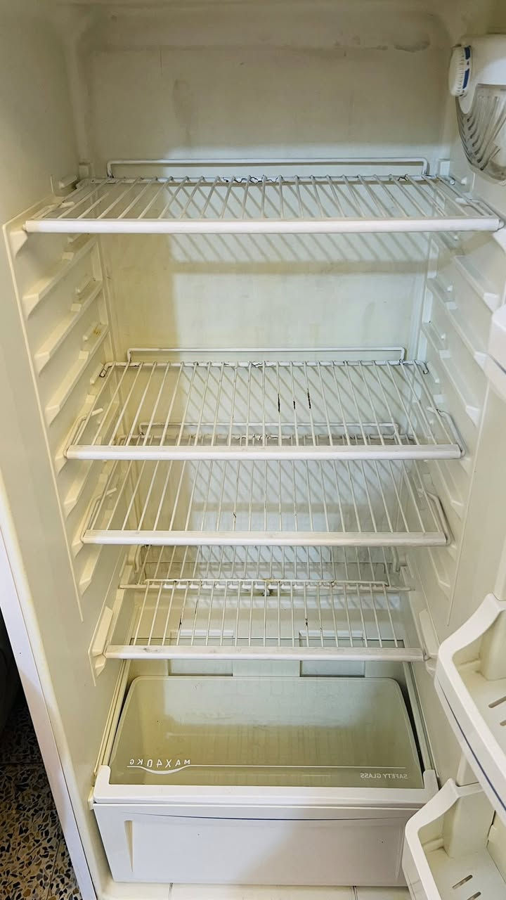 🧿﷽ 🧿 ثلاجه فزتل حجم 18 ب200 عنوان البنوك ***********
