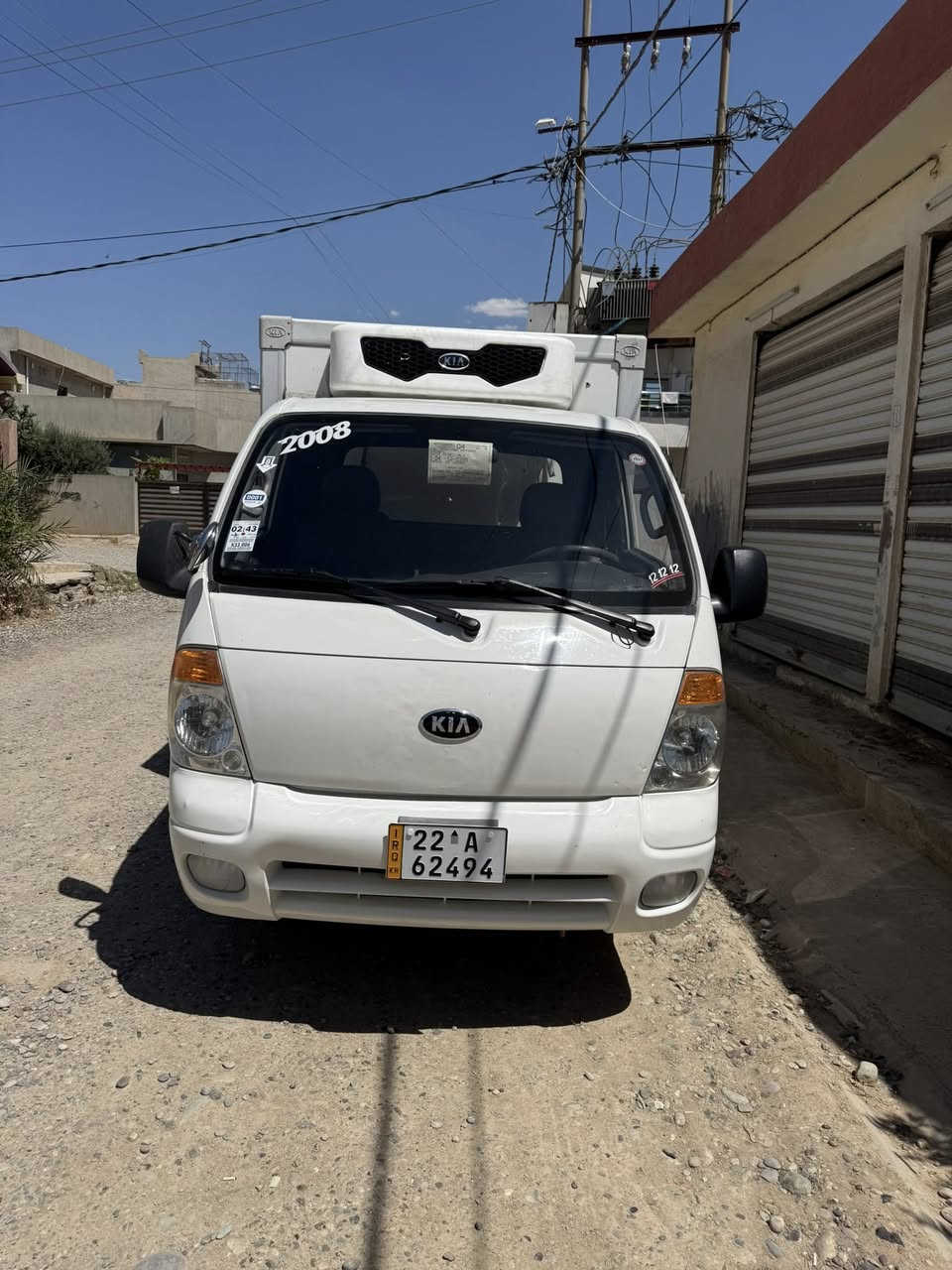 للبيع كيا براد موديل ٢٠٠٨ 
سنويه جديد لحد ٢٠٣١ بسمي 
هزه جديده 
براد شغال شرط التجميد 
سياره بدون صبغ بدون اي ضرر 
مكان السياره كركوك 
***********
