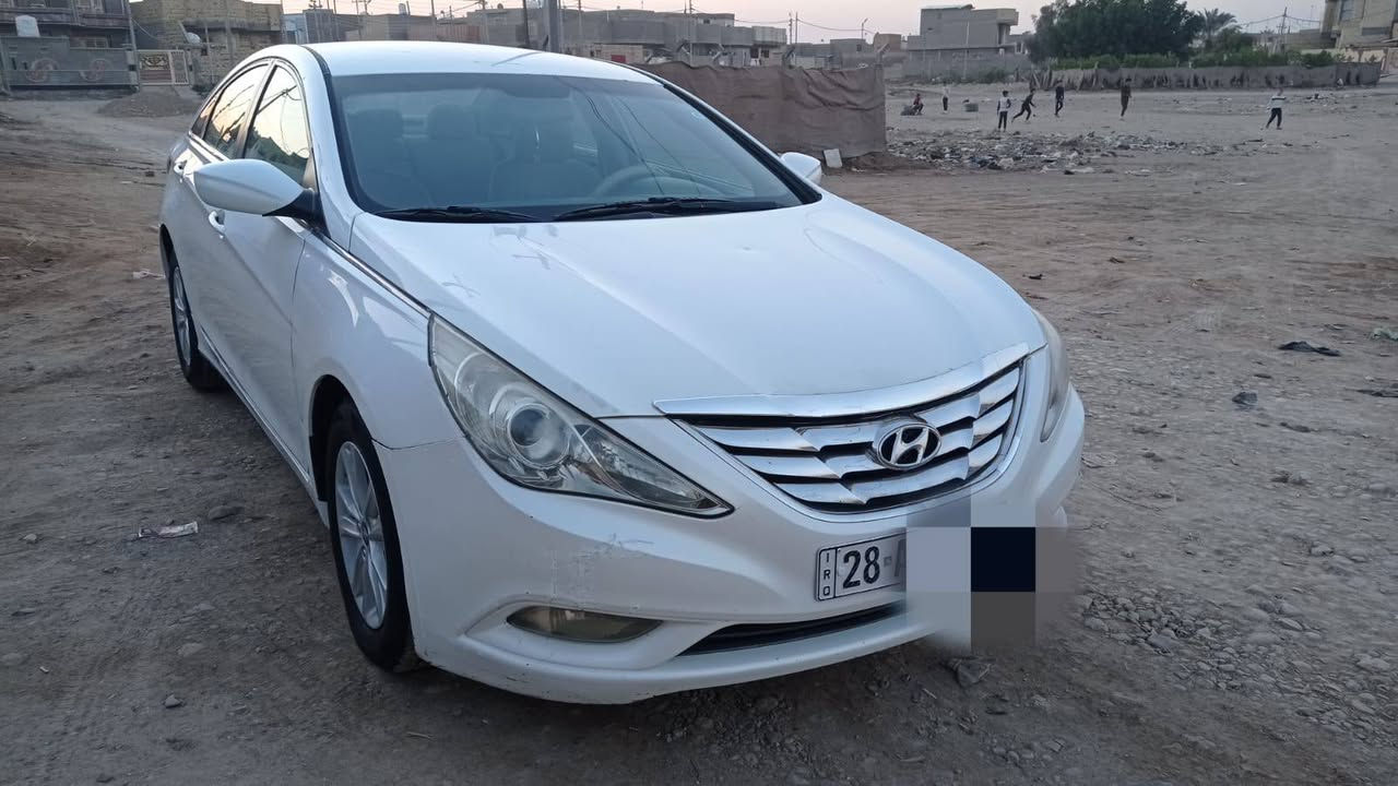 سوناتا موديل 2013 وارد امريكي ضررهه الجاملغ الخلفي بدون دواخل مكينه 2400رقم نجف بسمي  مداور ثاني يوم السعر 115 وبيهه مجال للاستفسار الاتصال على الرقم *********** مكان السياره الديوانية قضاء عفك
