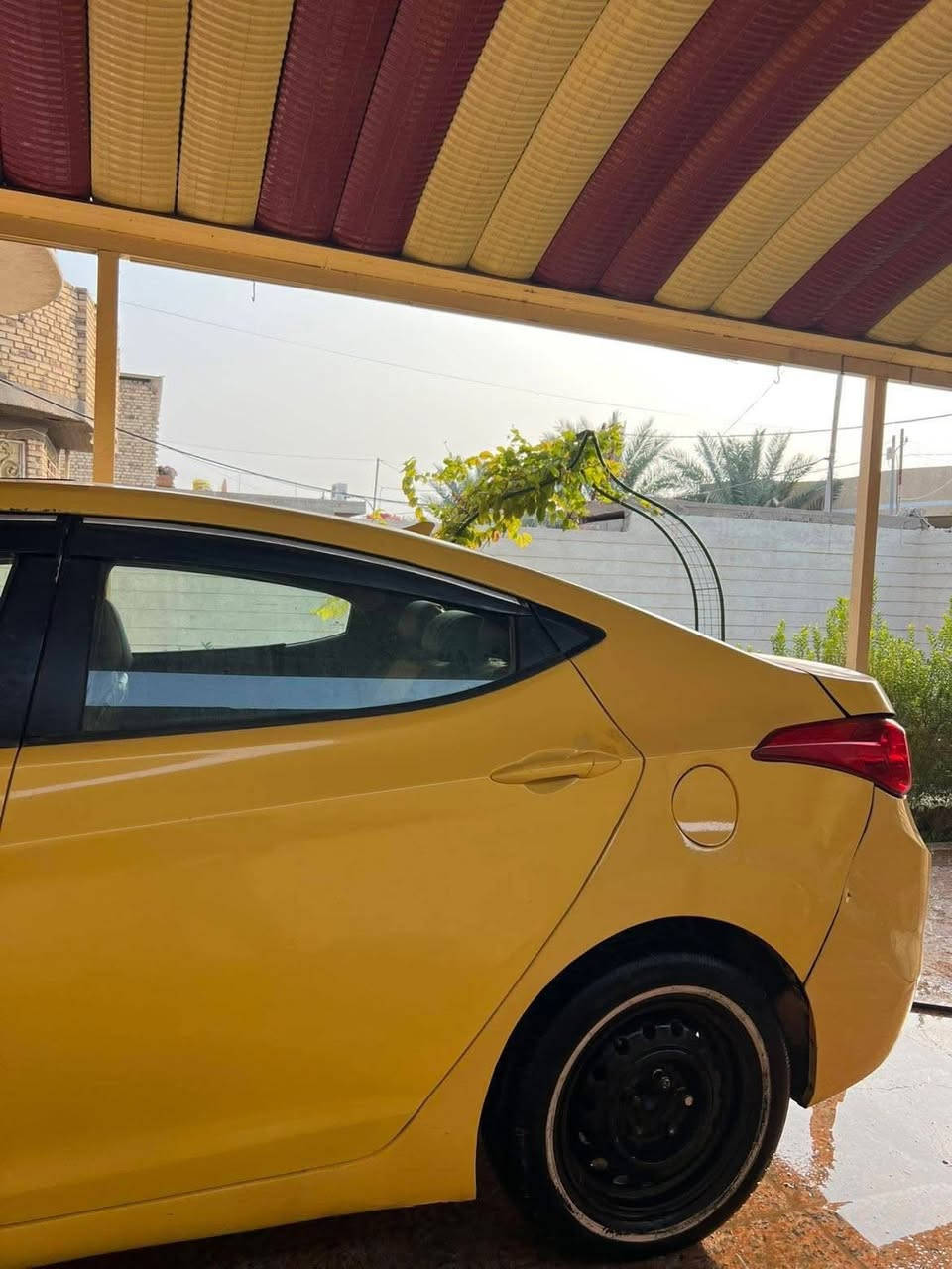 سلام عليكم النترا للبيع موديل 13 فول واحد علئ واحد وارد امريكي حادثه جاملغ وباب شرط السونار البيع فقط بدون دواخل كير مكينه حداديه تبريد تخم تاير كله جديد بسمي  مكينه مامفتوحه صبغه اوله  خير من الله  مركز المدينه السعر 95وبيه مجال قليل للاستفسا ‭‏‪***********‬‏
