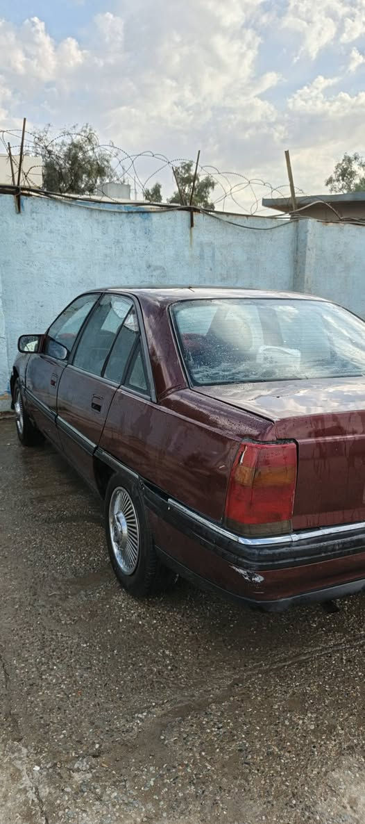 اوميكا للبيع موديل93 رقم كركوك دولي شرط تحويل كير ومحرك شرط  صدر امامي وخلفي وتواير طخم قبل شهر شديتهن مرشوشه جماليه  سعر 38
***********
