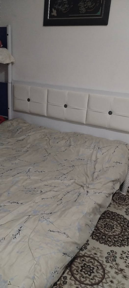 سيسته مى دووقاتى منالان دؤشه كى له كه لايه سعرى ٩٠هه زار........زورى نوستنه كه سعرى ٧٥هه زاره ........كه نتؤرى نوين دووتاك  بالؤن برييس قولى ٧٠يه  سعرى ٨٥هه زاره  .........***********
