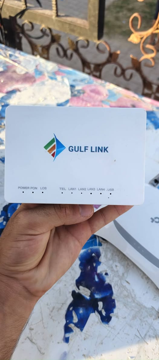 راوتر + محول فايبر 
مستعمل شهرين نظيف جداً ما بيه اي عيب 
السعر 40 وبيه مجال 🌹
عنواني تكريت - القادسية - شارع الكراج
للتواصل ***********
