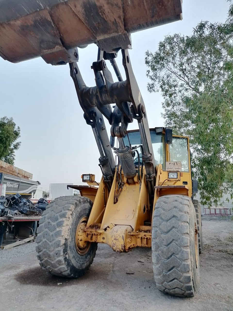 شؤفر ڤالڤؤ بؤ فرؤشتن للبيع حجم D150 موديل 2001
رقمو سناويه زؤر خوينه همو گيني بشرته 
رقم تليفون *********** رقم تليفون ***********
