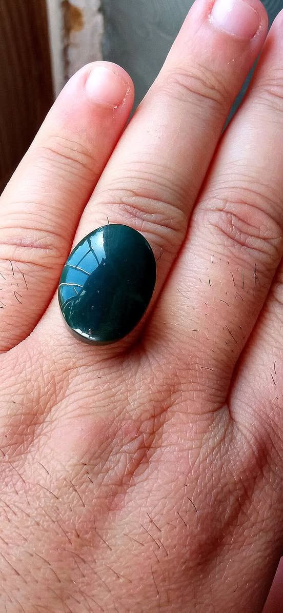 ♦️تبارك الرحمن الرحيم 
♦️فص عقيق يماني أخضر 
♦️قطعه ملكيه درجه أولى 
♦️للبيع فقط يوجد توصيل


**إذا كنت صاحب هذا الإعلان وتريد حذفه لأي سبب، رجاءا أرسل رسالة إلى الدعم الفني**