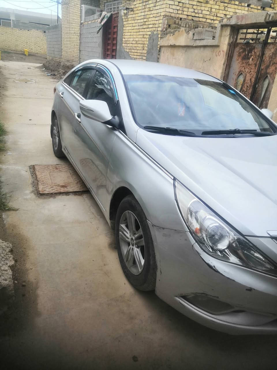 سوناتا 2013 وراد كوري محرك 2000 دوش اشاير بالمري حساس خلفي تحكمات شاشه وباقي المواصفات معروفه 
بيه بنيد وباب عكس السايق مبدلات ومحرك مبدل طابوكه جديد الكير جيد جدا تبريد جديد ممتاز 
السعر 110 الاتصال ***********
متوفر وات ساب كذااك الخاص مفتوح
رقم بابل جديد دولي شرط مداور ثاني يوم
مكان سياره ذي قار قضاء الدوايه
سونار داخل الصور
