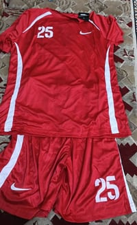 ١٢ قطعة • ملابس