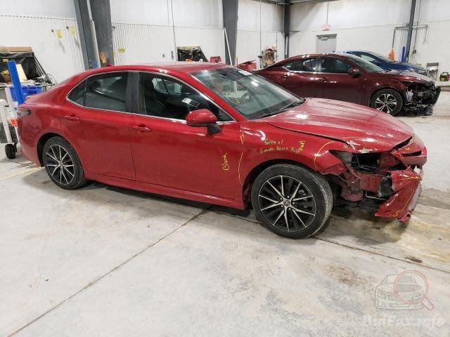 السلام عليكم
كامري ٢٠٢١ للبيع حادثها دعامية 

السعر ١٧٧ 

التواصل على الرقم : ***********
