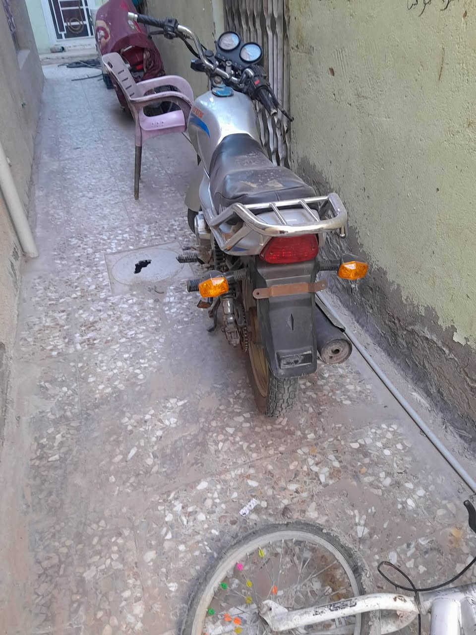 السلام عليكم. دراجه دايون للبيع. أوراق.  بسمي 
مكاني كربلاء.  ستفسار ***********
