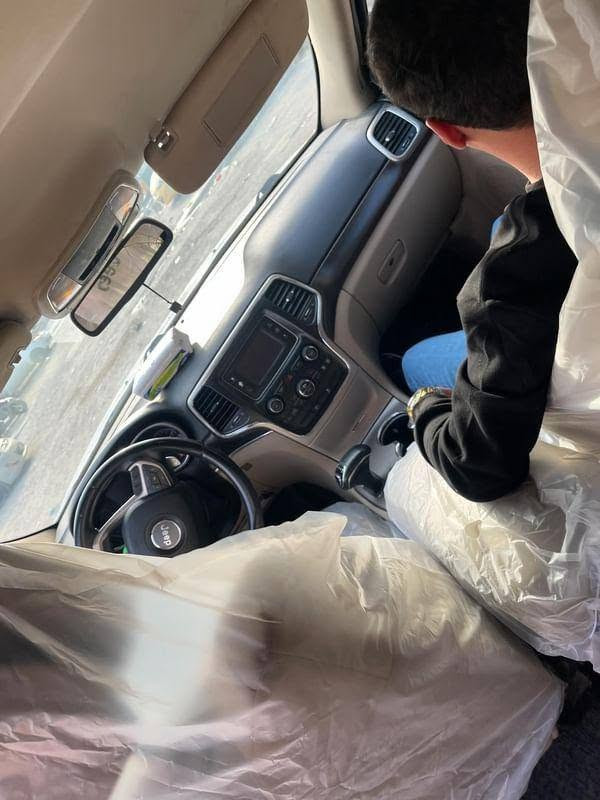 سلام عليكم.. مره خصت مدير الكروب
جيب لاريدو موديل ١٥ نص فول سياره بدون حادث سرقه
كصه.. كير طياره مكينه تبريد صدر جديد سياره فور ويل بغداد بدون سنويه كشنات كهرباء تحكم استيرن.. السعر ٦٥.. تعال خاص تدلل.. رجاء المايشتري اعبره المنشور وسهل امرنه..


**إذا كنت صاحب هذا الإعلان وتريد حذفه لأي سبب، رجاءا أرسل رسالة إلى الدعم الفني**