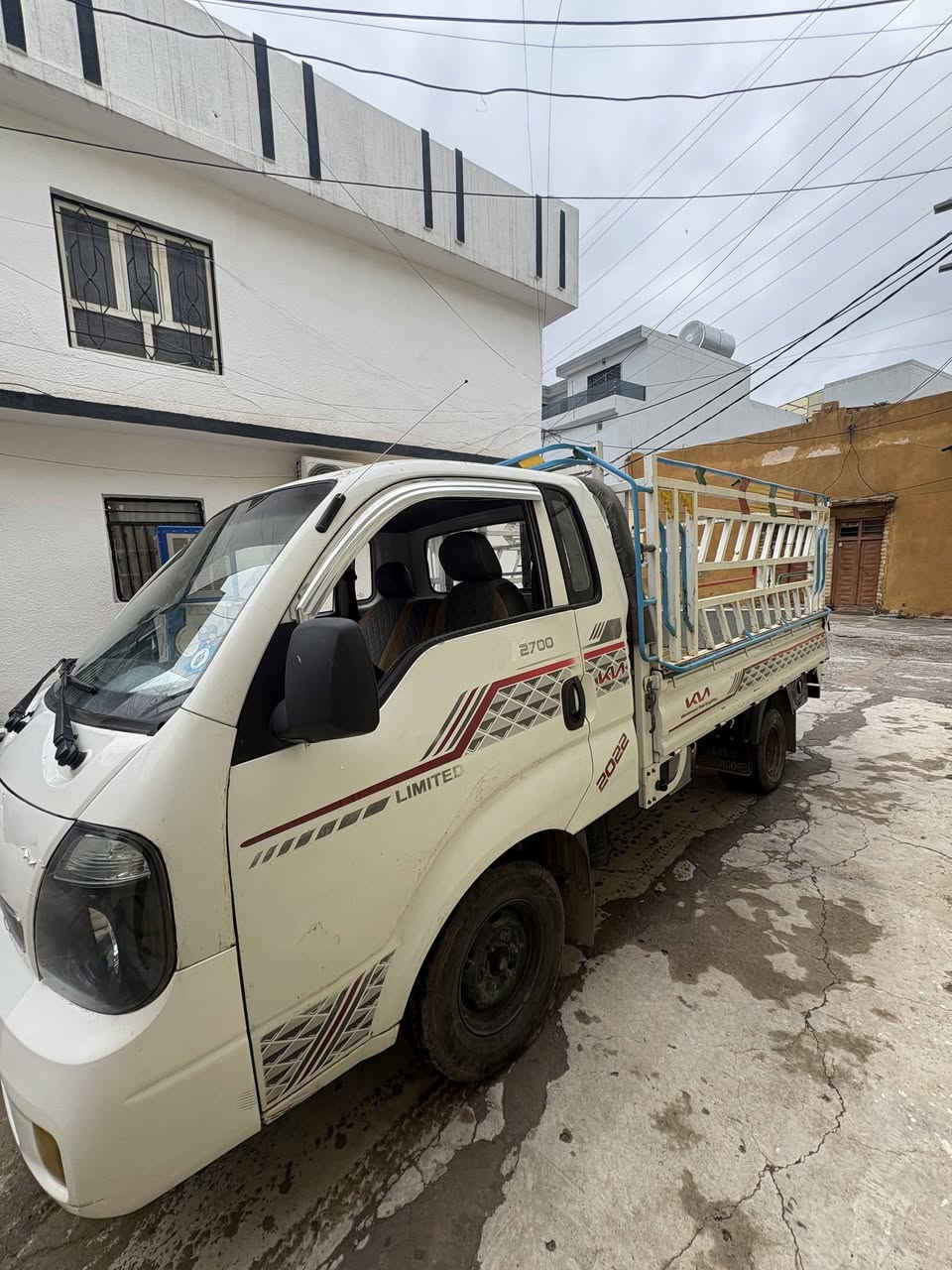 كيا ٢٧٠٠ موديل ٢٠١٣
رقم كركوك وبيه حصة كاز
شرط التحويل 
كير ومحرك كهربائيات كله بالشرط
والكشر شوفه العين
السعر ١١٢ وبيه مجال
غير متواجد عالفيس
للإستفسار الإتصال
***********
