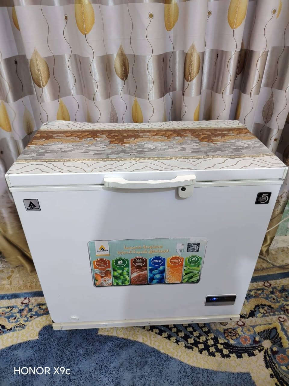 السلام عليكم مجمده للبيع جديدة بس ربعها تجمد والباقي تنطي بروده  السعر 200 الف وبيهه مجال  العنوان النجف للاستفسار ***********
