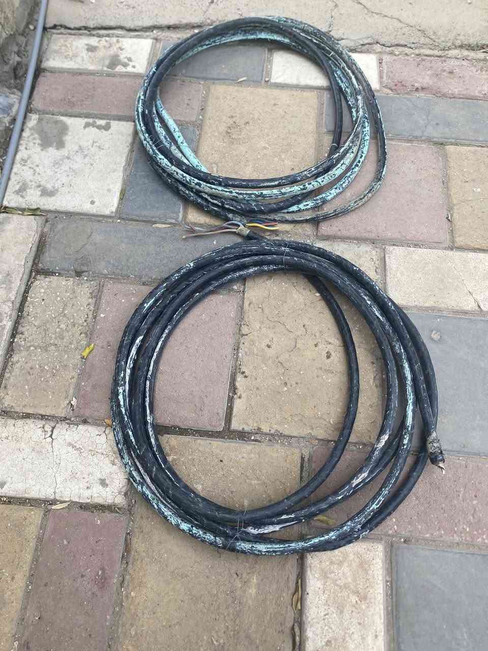 السلام عليكم كيبل مسلح للبيع عدد ٢ الطول ١٢ متر كل واحد القياس ٤في ١٦ مكان بابل


**إذا كنت صاحب هذا الإعلان وتريد حذفه لأي سبب، رجاءا أرسل رسالة إلى الدعم الفني**