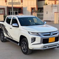 بيكاب L200 • ٢٠٢١ • ١١٠٠٠٠ كم