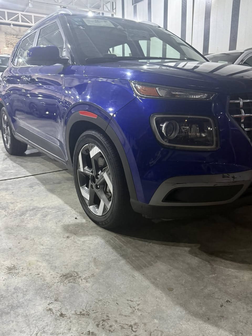 فينو 2023وارد أمريكي حادثها جاملغ وبنيد 
مواصفات فول عد الفتحه ماشيه 6
السعر 125بيها مجال رقم سياره بغداد عنوان البياع رقم ***********
