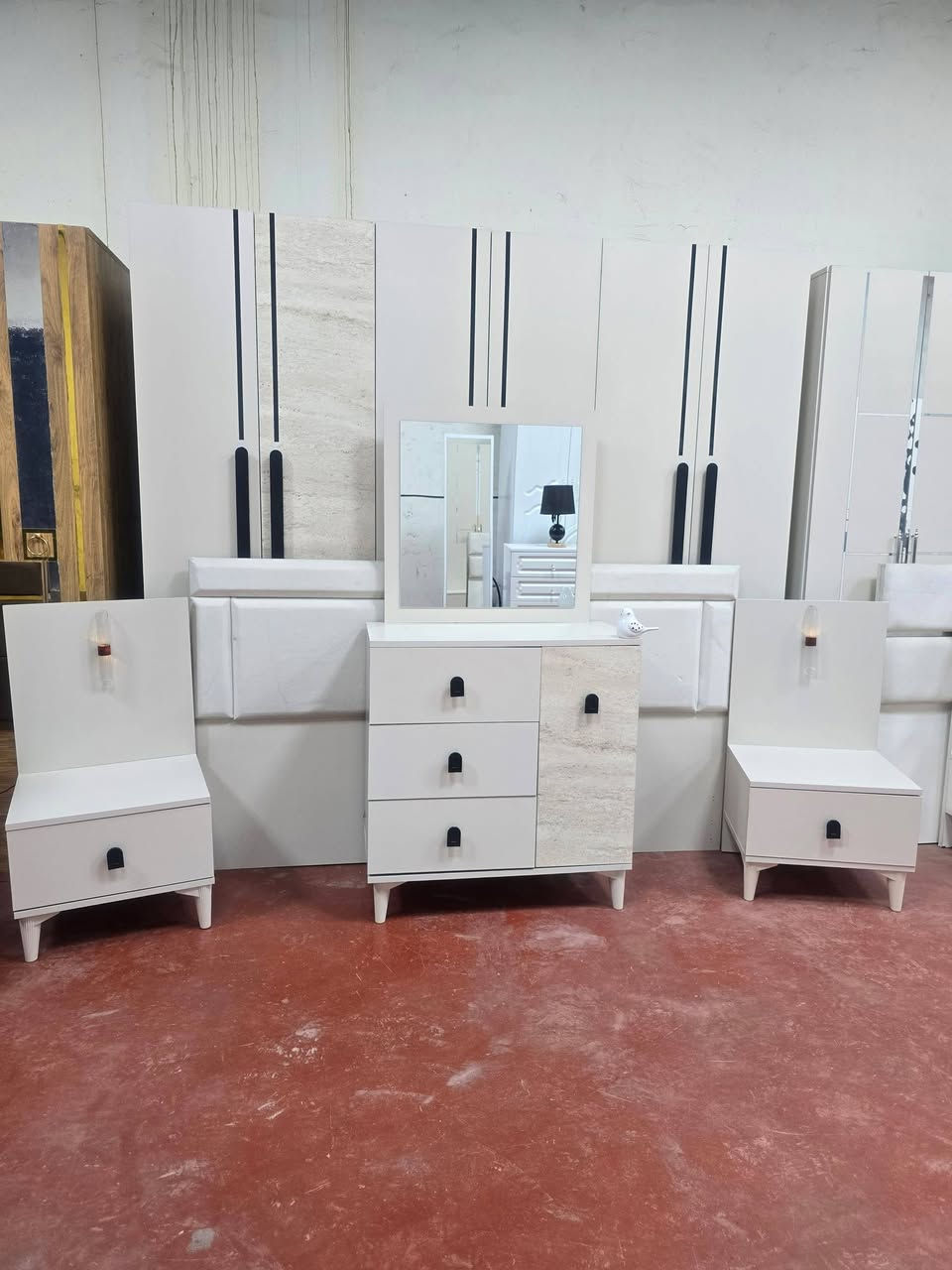 💎🔥 غرفة تركي مستخدم – 6 قطع كاملة 💎
💯 نظافة 100% |  نظام أبواب مرتبه 
💸 السعر: 550 قفل
🪛 شد مجاني + 🚚 نقل مجاني


**إذا كنت صاحب هذا الإعلان وتريد حذفه لأي سبب، رجاءا أرسل رسالة إلى الدعم الفني**