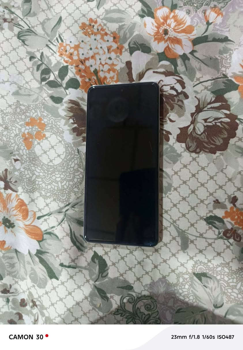 السلام عليكم
تكنو كامون 20برو فايف جي
بيع او مراوس مع ايباد وانطي فرق

ذاكرة 256
رام 8+8__16
معالج جي 99
الكاميرا الخلفيه 64ميك 
كاميرا اماميه 32ميك
بطاريه 5000/الاف ملي ام 
شاشه 1080=2400

اصدار 14
الجهاز نضافه 100/100
مع كامل ملحقاته
السعر 200الف قفل 
العنوان بصرة قبله شارع السوق الكبير
***********
***********
