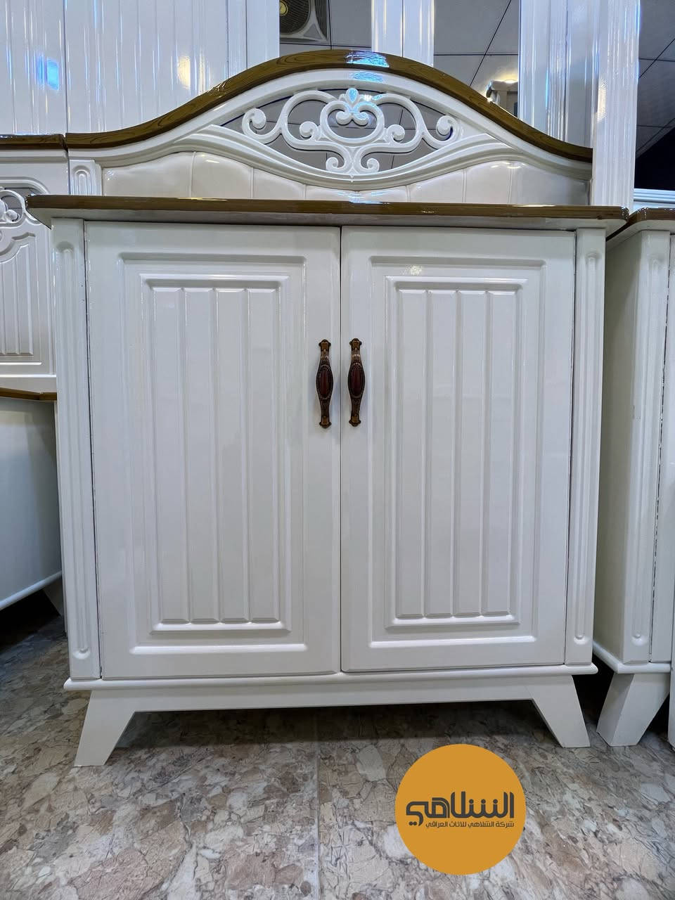 موديل نورهان

نجارة عراقية 100‎%‎ 

ضمن وجبة الدرجة الاولى

السعر 3 ملايين و400 الف 

غرفة 6 ابواب طابقين ملحق

تتكون من 10 قطع 

وجه الكنتور 12 ملم MDF

داخل الكنتور صاج طبيعي 4ملم

ظهر الكنتور چرچوبة شد براغي

قاعدة الكنتور بلوك بورد 

ارتفاع الكنتور 243سم

عرض الكنتور 327سم

عرض الكنتور مع زاوية ضلع واحد 447سم

 طابورية اضافية

شركة الشلاهي للأثاث العراقي 

العنوان محافظة واسط قضاء العزيزية قرب كراج بغداد 

خدمة التوصيل والشد مجاناً الى جميع محافظات 
العراق

خدمة استبدال الغرف القديمة بالجديدة مع الاتفاق على الفرق 

خدمة الصيانة ما بعد البيع لمدة سنتين مجاناً 

***********

***********
