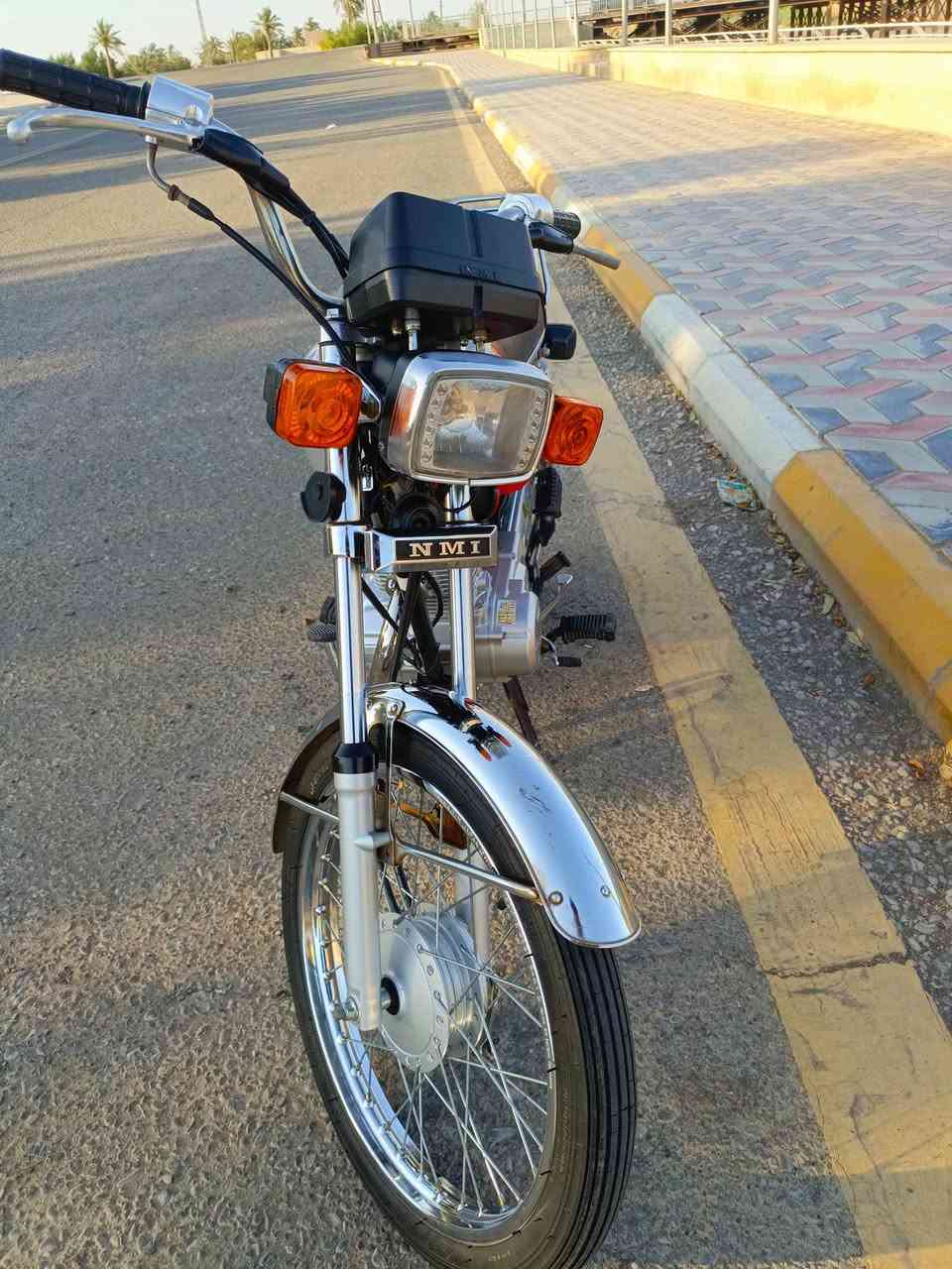 السلام عليكم
ناما شلامچة موديل 23 كفالة عامة اوراق وكيلها سيد جعفر ابو الكحلاء
سعرهـا 1350 وبيها مجال بسيط
 مكاني ميسان ناحية السلام 
***********
