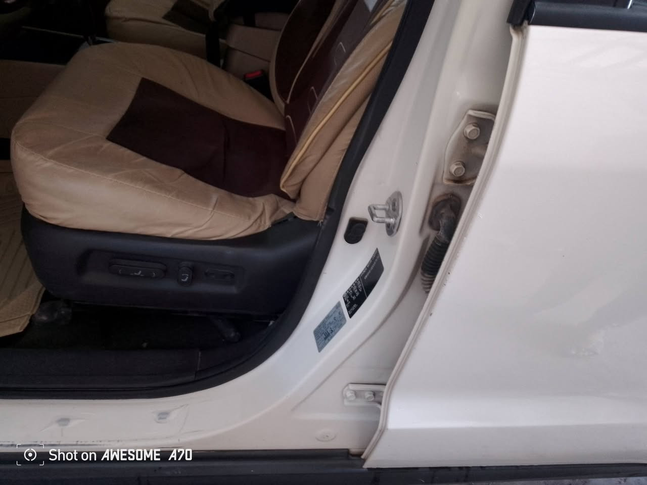 سنتافيا 12 خليجي بسمي بغداد دولي مشروع وطني فول مواصفات محرك 6 سلندر مكينه وكير مكفول ماشيه 146 مكفوله من الضربه والتبديل والكلبه وشواصي ولغود وتكم والحادث بيه رش نص حزام إثر شخوط ومرشوشه بدون معجون ودواخل شرط السونار بيع او مراوس باقل منه المكان بابل واتساب *********** السعر 140
