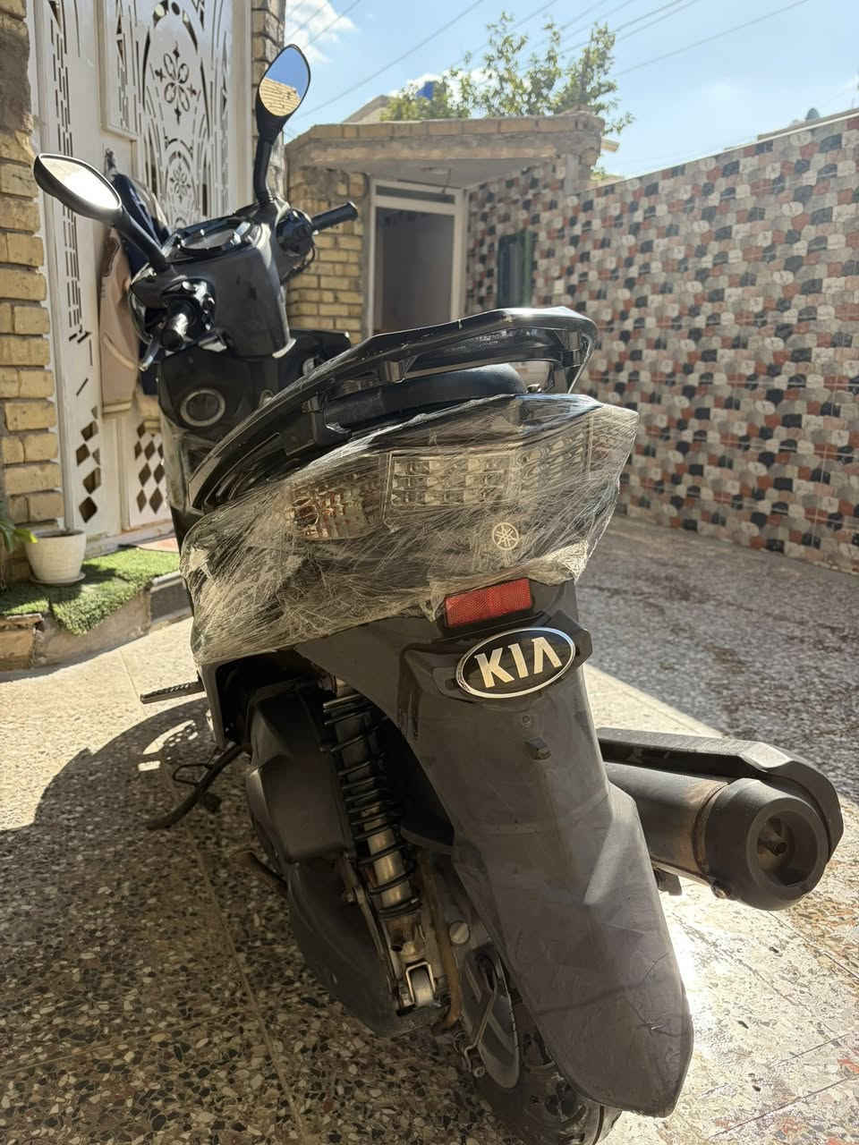 سكن لد حديث نوزل وارد كوري دراجة نضيفة ما ناقصهة شي كهربائي كلة شغالة مكينة نضيفة كلة دهن امزويل كفالة من السرقة و الاصوليات السعر 1100 وبيهة مجال بسيط مكاني بغداد الامين الثانية ***********
