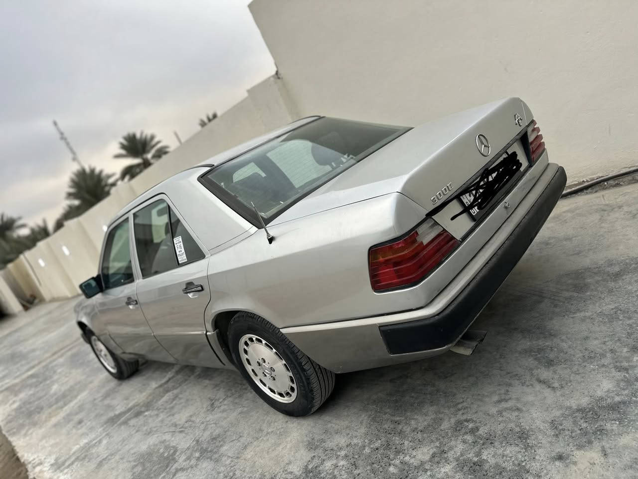 من رخصه الادمن العزيز
سلام عليكم اخوان

مارسدس دب موديل 1988رقم بابل  💁🏻إنكليزي تحويل مباشر

مصبوغه عام جماليه بلاضربه قويه ❤️

مكينه بلاديه قبق اسود جاهزه من كولشي 🤝

سلايت شغال 

تبريد

حداديه

تخم تاير

غرفه جديده نيلي جلدكهربائي

كهربائيات كلها شغاله

جام الأمامي كهربائي

السياره مصلحه جديد متعوب عليها 

السعر 64❤️❤️ مجال للشراي✌️

 أي استفسار بخصوص السعر 👉*********** 👉مكاني كربلاء غير متواجد ع الخاص فقط اتصال👉
