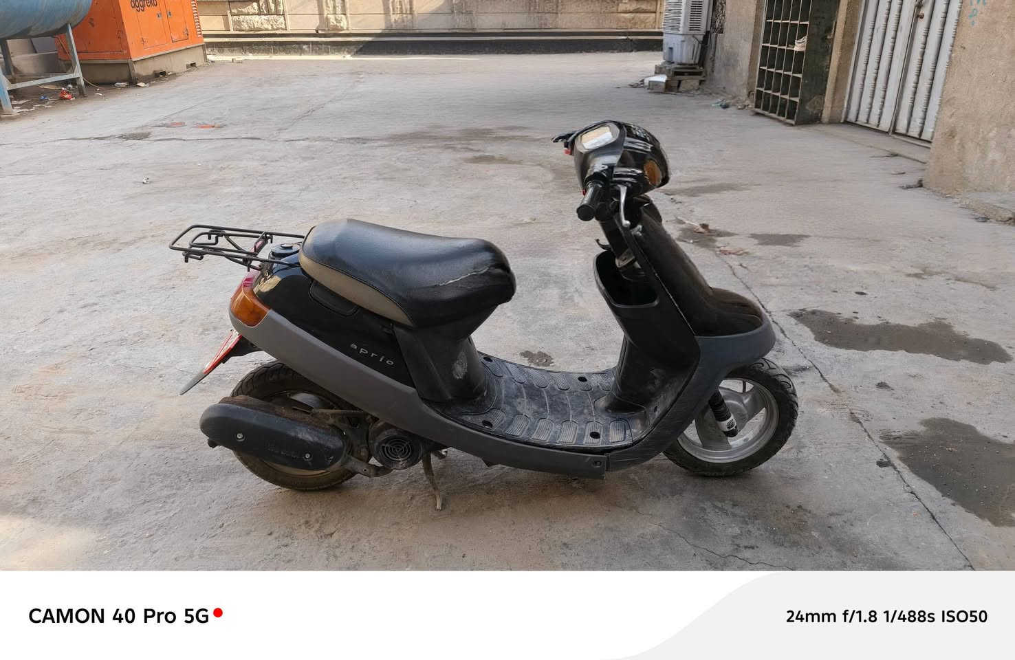 السلام عليكم دراجه بطه للبيع موديل 2003 ما مفتوحه مكفوله كفاله عاعمه كهربائيات كله شغاله السعر 400 مكاني كربلاء الرقم ***********
