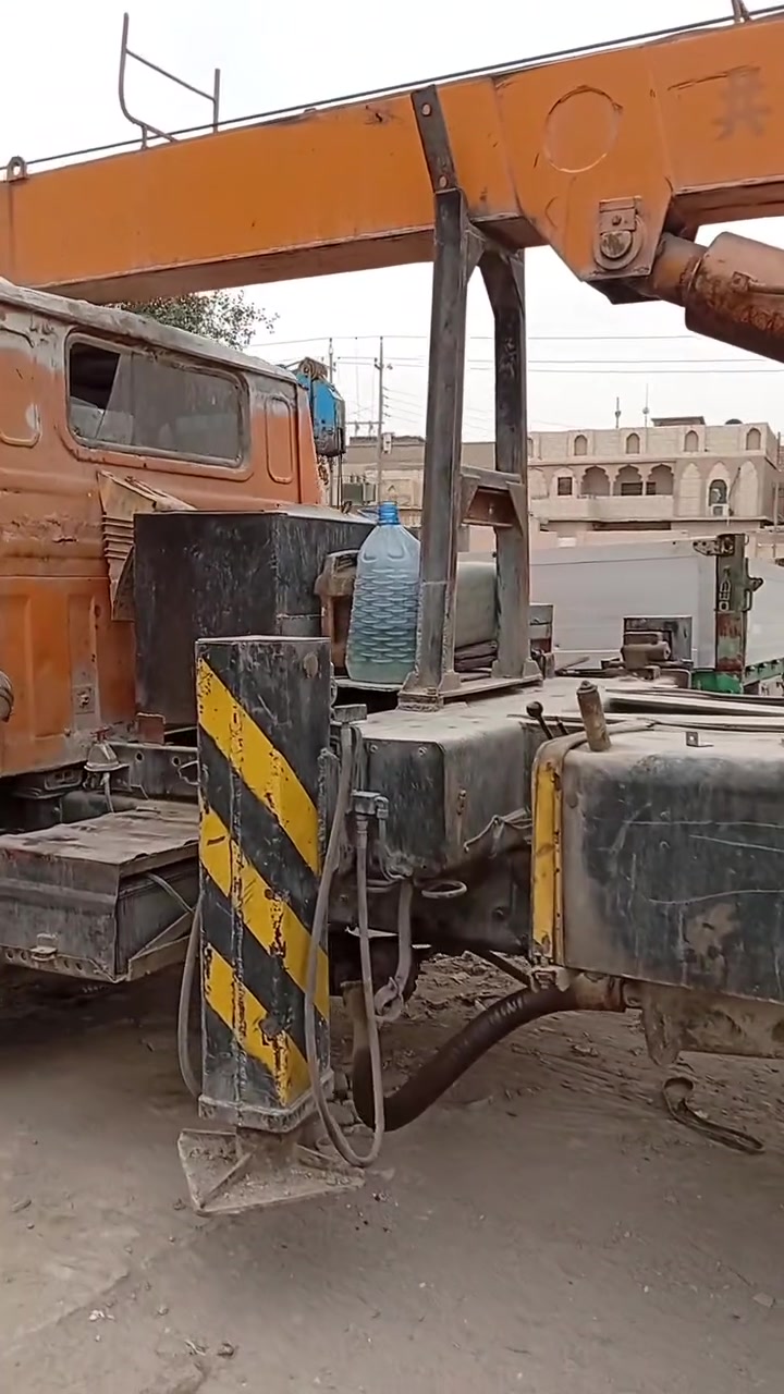 سلام عليكم للبيع كرين تادانو 10طن نيسان محرك وكير جدد
رقم بصره الماني تحويل شرط 
تخم تاير جوبلس كرين جاهز  للعمل مكان البصره الاستفسار
 سعر80ورقه بي مجال  موديل 1976 اتصل الارقام ***********
***********
