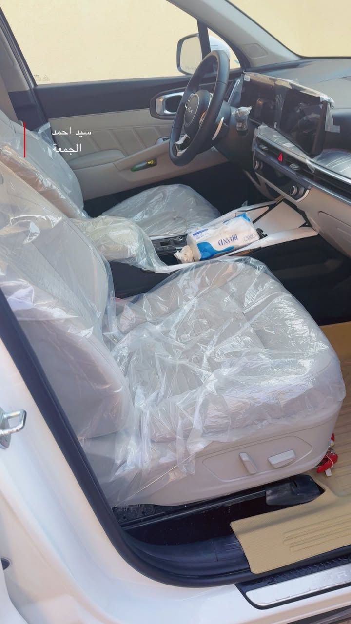 كيه  سورنتو موديل 2025خليجيه 6 سلندر هاند بريك بصمه ويل 20 كشن كهربائي تحكم إستيرين كأمره قلاب حساسات امامي خلفيه اشاير مرايه مري عدد المسافه 15 الف قابل للزياده رقم اربيل وكاله او مداور السعر 315 مع مجال بسيط للاستفسار ***********
