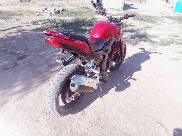 سلام عليكم دراجه سايم للبيع محرك ستوته شغاله ابيع كوم حديد السعر 425 التواصل ***********
