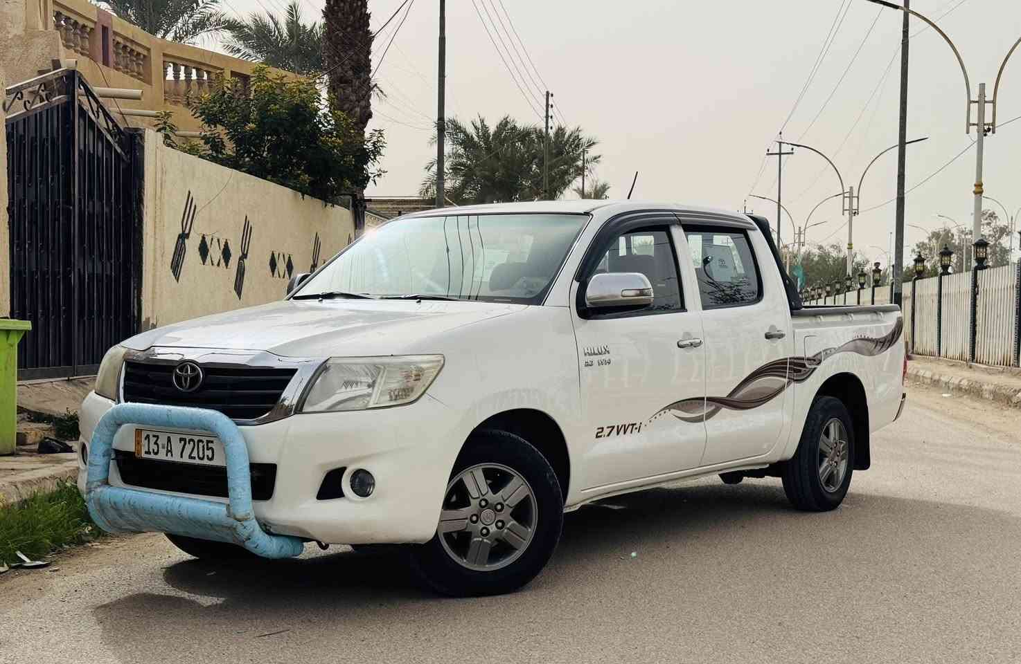 TOYOTA HILUX 2013
كويتي -الساير 
شاصي 19
كفالة من الضربة والتبديل والحادث القوي بيها صبغ بسيط نهاية البدي موضح بالسونار 
رقم ميسان انكليزي تحويل مباشر 
كير عادي 
مكينة مكفولة من التبخير والتنقيص 
حدادية. 100‎%‎
تبريد تدفئة كله شغال 
جاهزه السياره من كلشي ما ناقصها برغي 
عنوانها /الناصرية-قضاء الدواية 
***********
