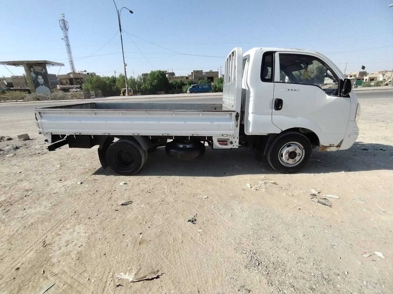 السلام عليكم
للبيع كيا فحل ٢٠١٠  محرك ٣٠٠٠  مفتوح
صدر جديد كفاله عامه لا صبغ و لا ضربه رقم بغداد دولي تحويل ثاني يوم ***********
