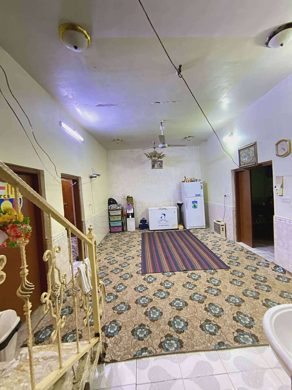 بيت مساحة ٢٠٠ بي غرفتين وصاله ومطبخ وبراني وصحيات خارجية وداخليه  قرب أبو أحمد الحداد شارع ٦٠
***********
