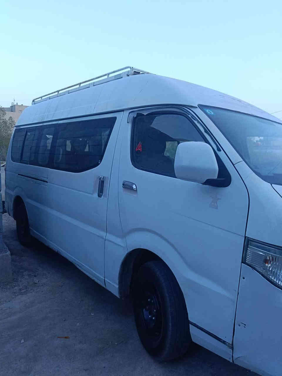 السلام عليكم  سياره كيه شيري محرك بي  ڤي تي كفاله گير عادي كفاله معمره احزام  
بيها مجال قليل تبريد شغال محور سبلت حداديه مكفوله توني امبدلها تخم تاير جدد موديل 2012 سعر 80بيها مجال

*********** رقم راعيهه مكلف ب نشر
