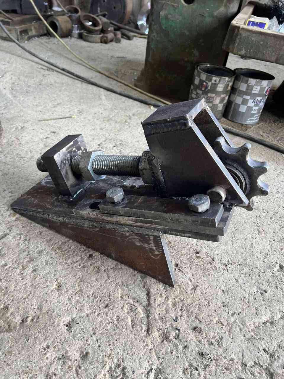 تم إنجاز ضاغطه زنجيل مطاطيه 82 
حاذق التورنجي 
صناعي كسره وعطش 
***********
