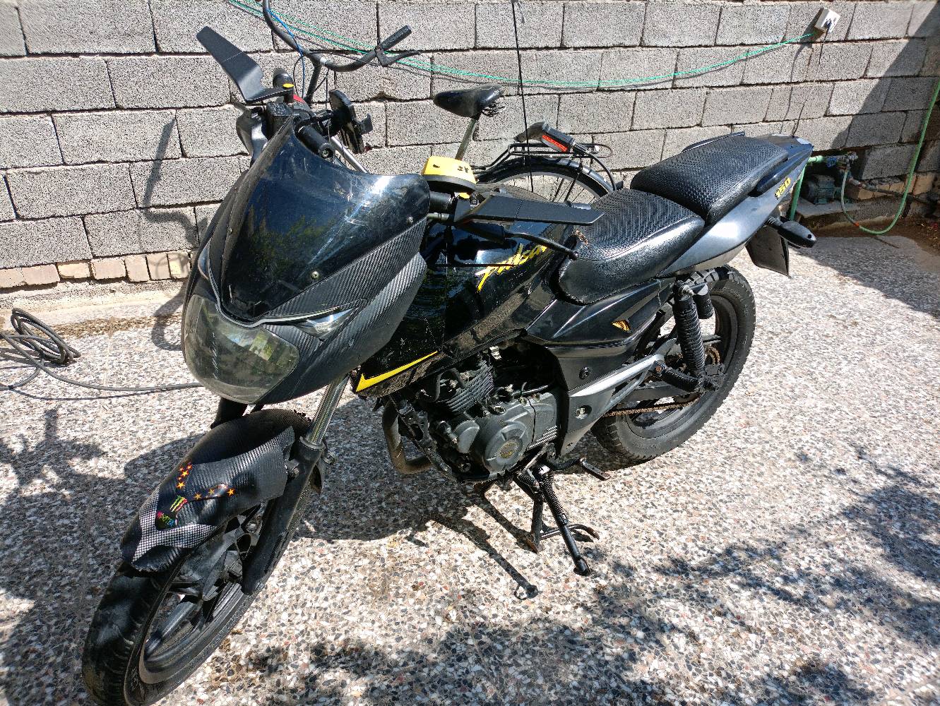 🔥 للبيع دراجة Bajaj Pulsar 150cc موديل 2023 🔥
📌 النوع: Bajaj Pulsar

📌 موديل 23

📌 سعة المحرك: 150cc

📌 اللون: أسود

📌 الأوراق: بدون 

💰 السعر المطلوب:1,200,000

💰 السعر قابل للتفاوض للجادين فقط

📍 الموقع: بغداد الشعب  

📞 التواصل: ***********
⚡ ملاحظة: الدراجة نظيفة
