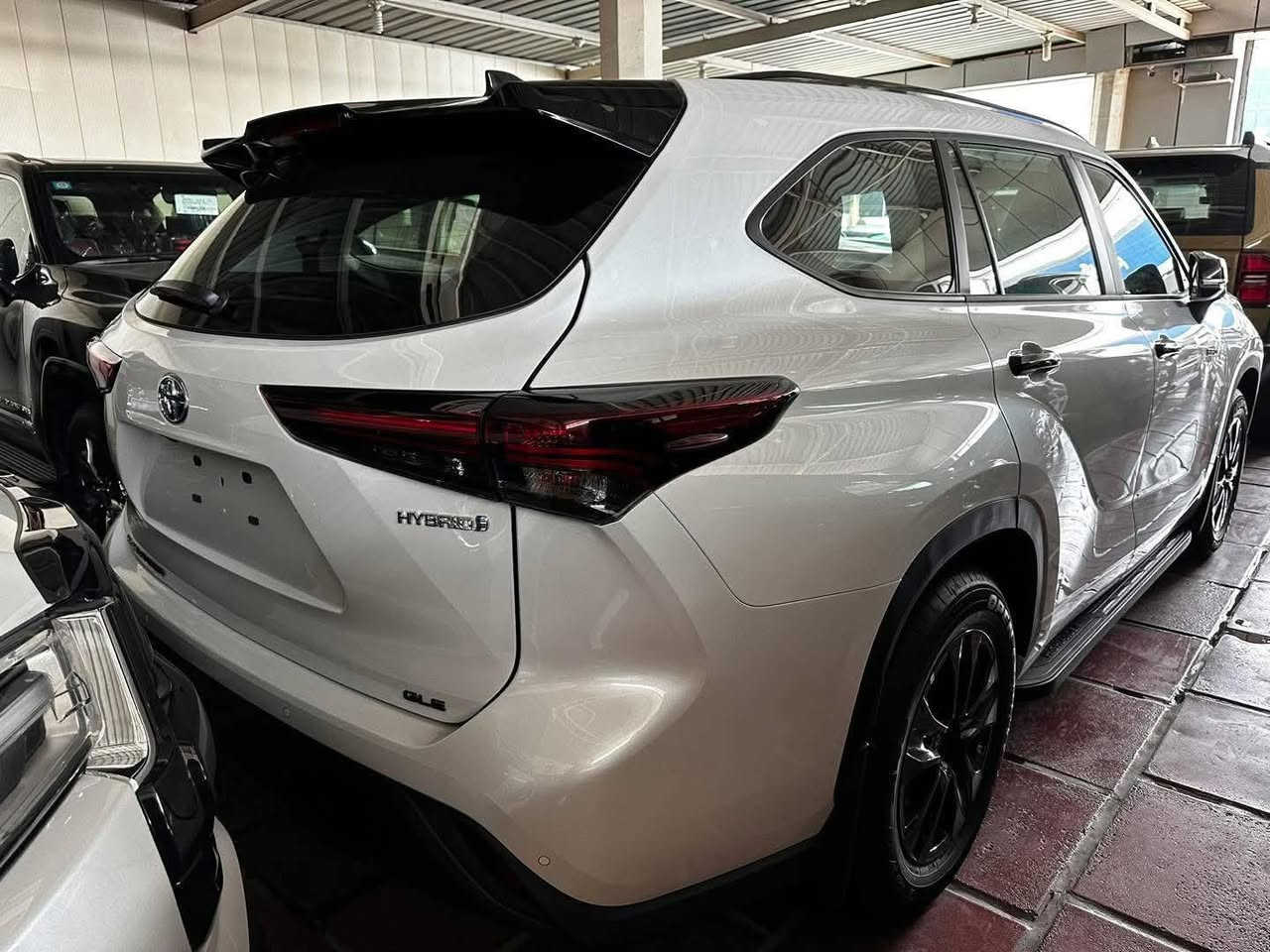 السلام عليكم 
تويوتا هايلندر
2024
ساس
زيروو
مرقم بغداد 

ضمان شركة ساس ضمان 
٢سنه او٤٠الف صيانه 

بلاك ااديشن

للاستفسار الاتصال على الرقم الموجود 

 ***********
