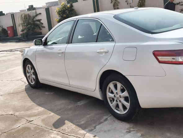 سلام عليكم كامري موديل 10وارد محرك 2500 محرك مفتوح شرط مبدل كازكيت فقط  ماشية 150مايل رقم صلاح الدين دولي باسمي سنوية لل 29السونار موجود بل صور جاملق وبونيد وشوية بل جاملق الخلفي شرط بدون اي دواخل سيارة جاهزة من الدعامية لدعامية مال جناي يعني متصرف عليها الف السعر 119وبيها مجال حك الجية مكانها بيجي الحجاج البطعمة للستفسار ***********ملاحضة بيع فقط لا قصط ولا وعدة ولا مراوس
