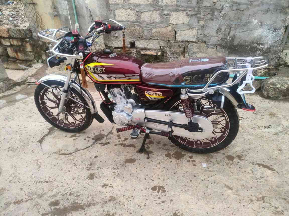 دراجة سيفان محرك 200cc موديل 2025 زيرو مستخدم شهر ابو الدرع محرك شرط وين من تفحص افحص شرط من ويل للويل منفيس موجود تشغيل عن بعد مكاني جنوب الموصل ناحية الشورة السعر 850 وبي مجال للاستفسار أكثر ***********
