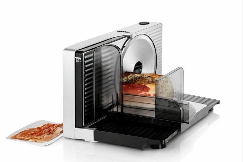 هذه مقطعة لحوم كهربائية حديثة من نوع Unold، مصممة بقوة لتوفر لك قطع متساوية من اللحم بكل سرعة ودقة. تتميز بشفرة حادة ويمكن ضبطها لعدة درجات لسمك التقطيع، مما يجعلها مثالية للاستخدام المنزلي والمطاعم.