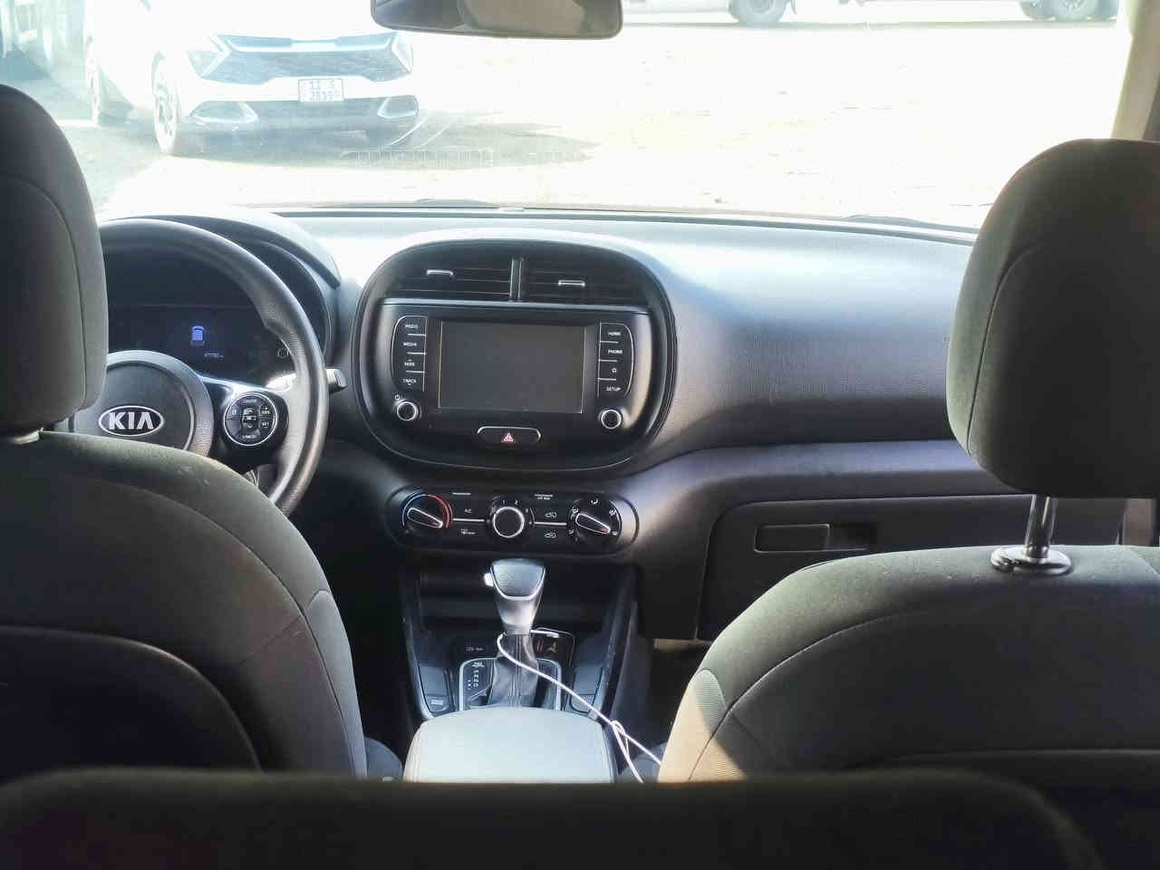 صول ٢٠ فول منعدا فتحه وبصمه محرك٢٠٠دوش ماشيه٧٠ حادثها جاملغ وشويه باب السائق بدون إرباك  سياره جديده كلها شركه رقم واسط سنويه لل٣٠ مكاني صويره السعر١٤٥رمحال قليل بيها رقمي***********
