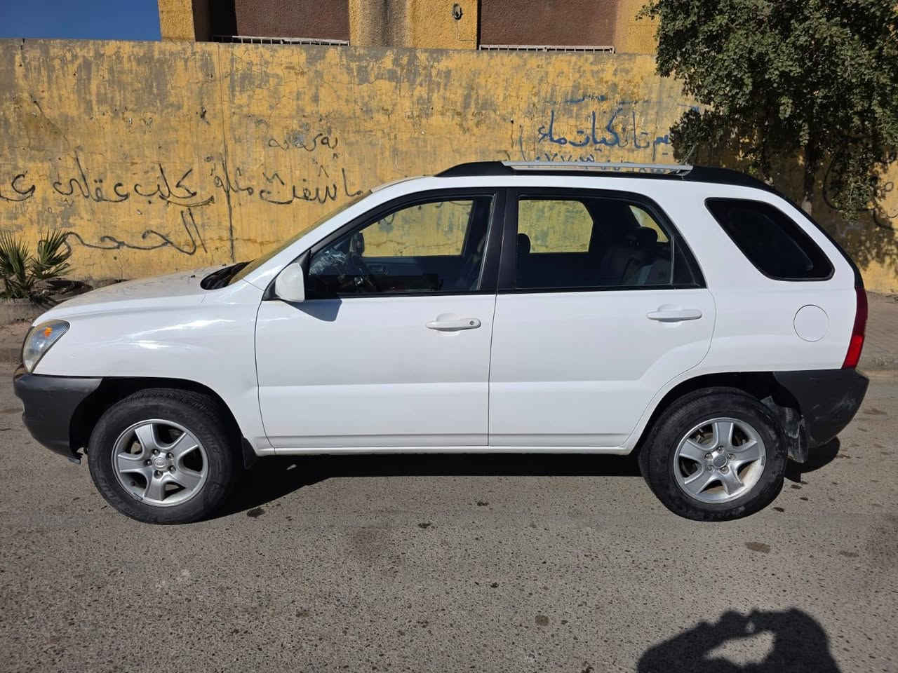 كية موديل ٢٠٠٨بدون صبغ فقط تعديل ماشي ٢٩٩ الف مكينة ٢٠ دبل اكسل سقف سلايد مكينة وكير شرط ما مفتوح سنوية جديد شرط تحويل سعر ١٢٥ ورقة وبي مجال بسيط اي واحد يريد سيارة يراسلنى خاص ادز رقم صاحبه


**إذا كنت صاحب هذا الإعلان وتريد حذفه لأي سبب، رجاءا أرسل رسالة إلى الدعم الفني**