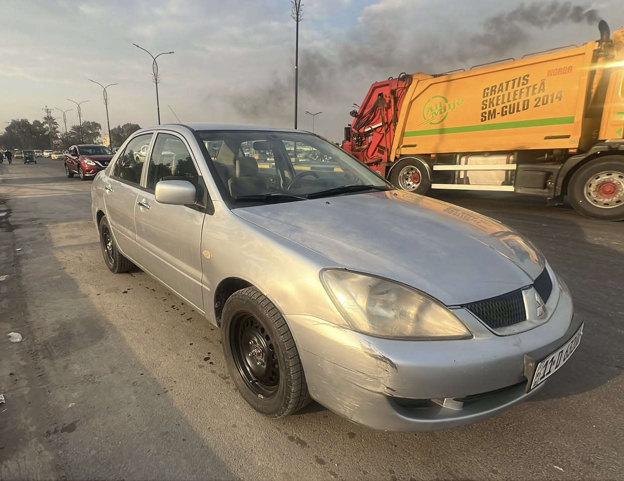 لانسر 2011 بغداد ابأسمي                                       السعر 87$ وبيها مجال.        
تخم تاير جديد
تخم ويل جديد
داخل صاج
تبريد ثلج
كير مكينه بلاد
لابخير ولاتنقيص
لايت امامي زنون شركه
رقم انكليزي
مابيها حادث والفضل لله
لاصبغ
مكينه 1600
باتري جديد
كير اوتماتيك 
السنوية 2030
اتصل ومتوفر واتساب
***********
العنوان بغداد مدينة بسمايا
‏بء
