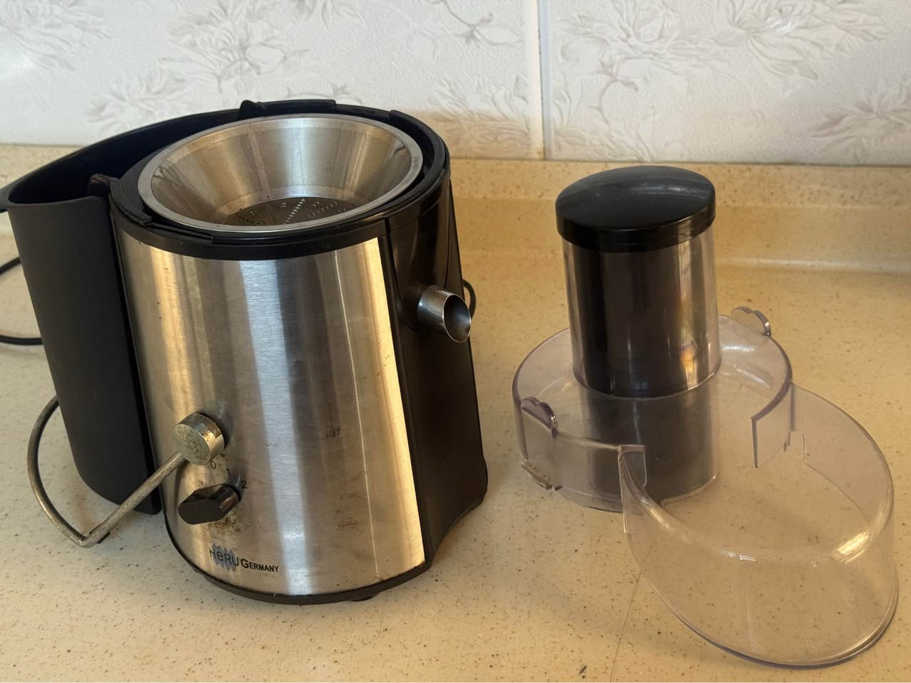 ‎بۆ فرۆشتن کەم بەکارهاتوە یەک عەیبی نیە بە زەمان بە تازەی بە ٧٠ هەزارە     بە ٢٥ دەیفرۆشم👍‎ السليمانية, العراق


**إذا كنت صاحب هذا الإعلان وتريد حذفه لأي سبب، رجاءا أرسل رسالة إلى الدعم الفني**