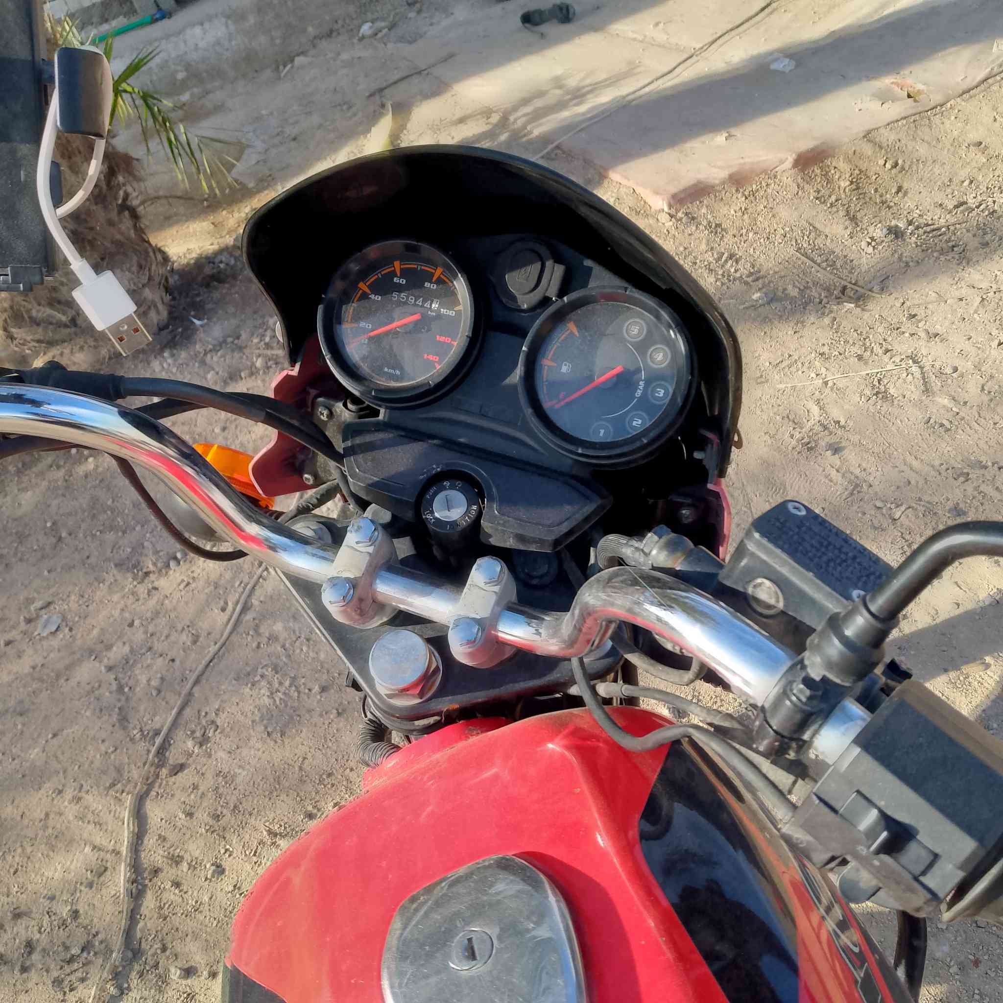 سلام عليكم بوكسر موديل 23 بس مسجله 22 بل سنويه
مرقمه وكامله ثاني يوم تحويل دراجه تخبل محرك برغي ما مفتوح بي وين ما تريد افحص اترايك الا كربلاه سعر مليونين 250 وبيهه مجال حك الجيه لي مو شراي لا يتعبني بغدادتقاطع درويش

***********
