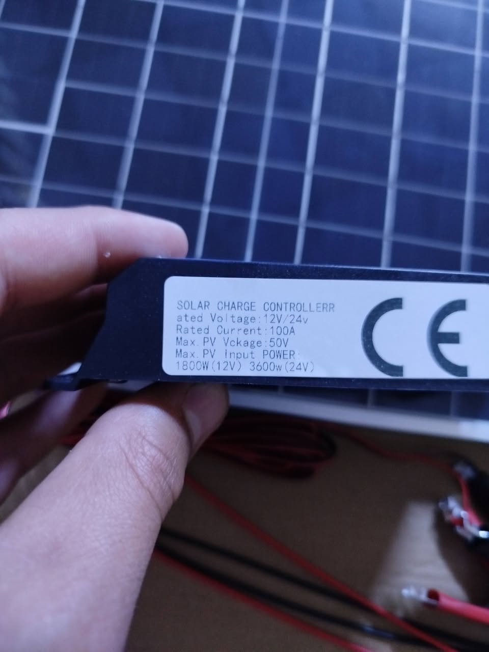 لوح طاقة شمسية جديد لوك مال امزون اصلي كامل مكمل معا منضم طاقة وجطل و4وايرات للربط ومن تربط المنضم وتشد باتري تكدر تشغل بلازمة او اي شي بالك قطعة مرتبة والتفاصيل بل صورة اخوان سعر خاص...


**إذا كنت صاحب هذا الإعلان وتريد حذفه لأي سبب، رجاءا أرسل رسالة إلى الدعم الفني**