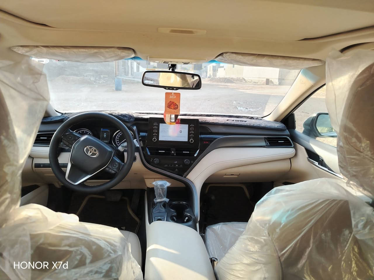 سلام عليكم كامري موديل ٢٠٢٣خليجي فول مواصفات ماشيه ٧٧ السعر ٢٥٥ مجال ***********
