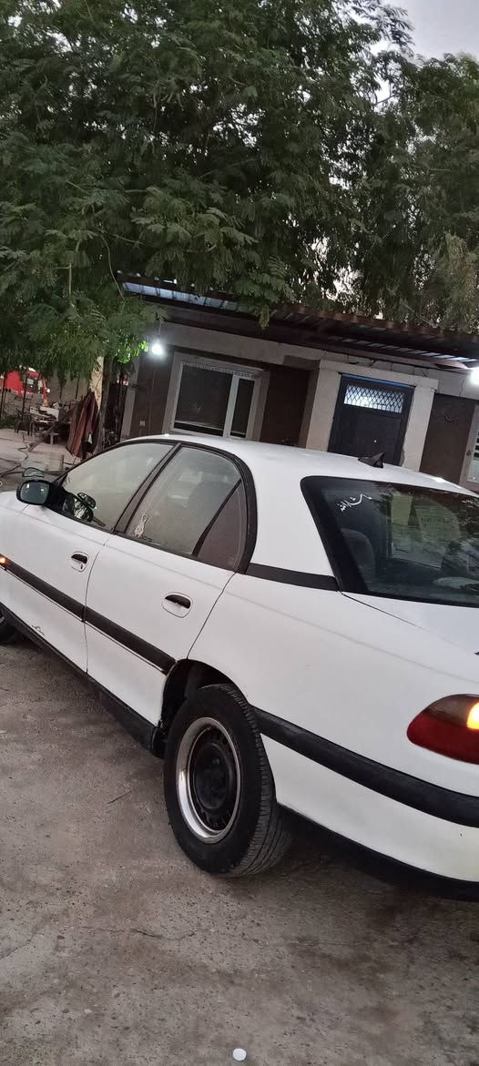 موديل 97 نضيفة كلش بس محركهة بي تنقيص يرادلهة محرك باقي تفاصيل مضمونة باسمي وهزة بعدهة مساقطة رقم اربيل كشنات امامية كهرباء جام امامي كهرباء تدفئة شغالة سعرهة من الاخير34 اذا تعامل لتخابرني ..
*********** كالار, السليمانية
